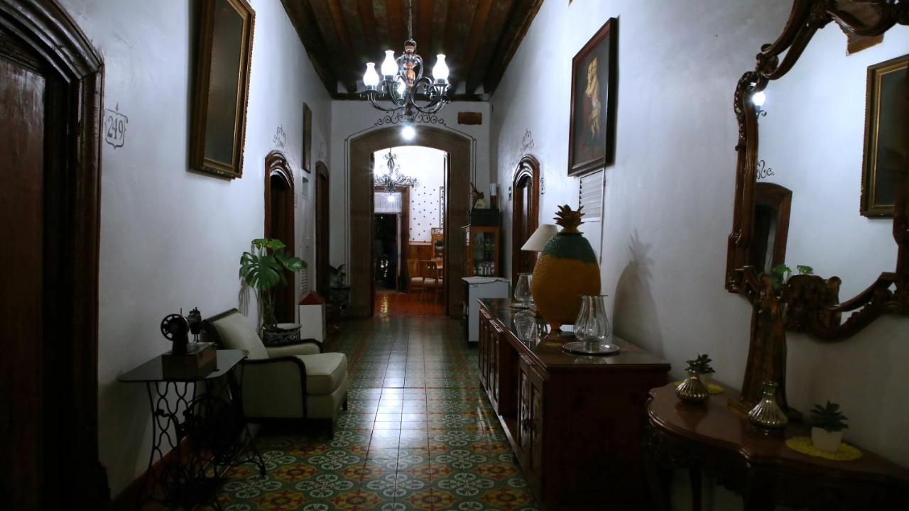 Hotel Casa Baez Patzcuaro Exterior photo
