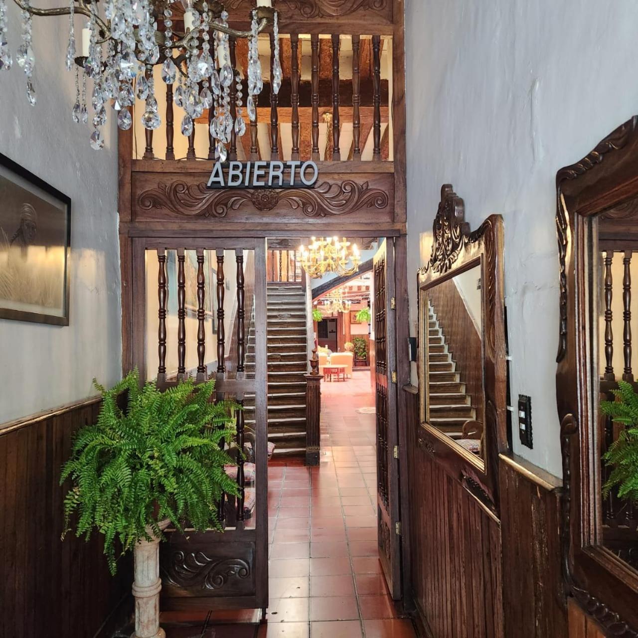 Hotel Casa Baez Patzcuaro Exterior photo