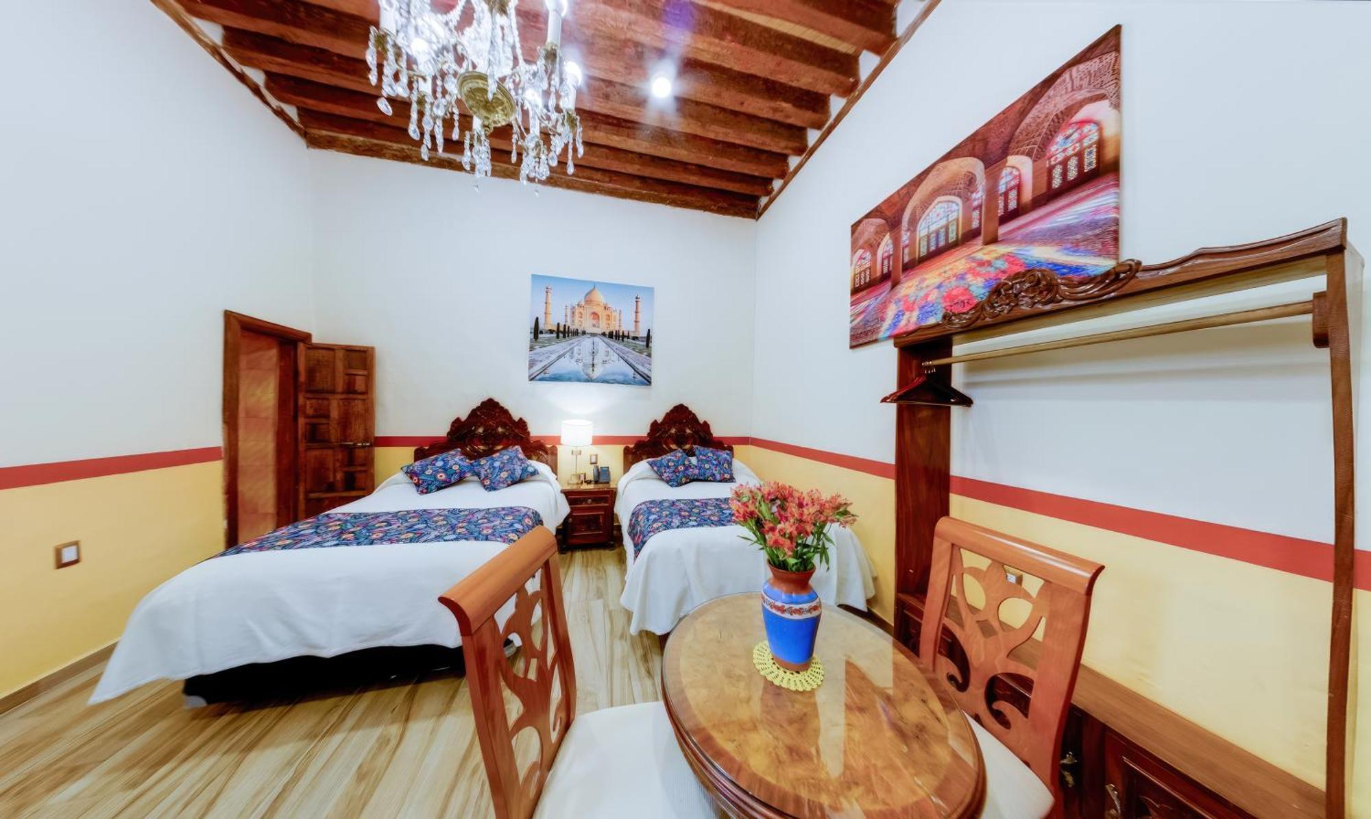 Hotel Casa Baez Patzcuaro Exterior photo