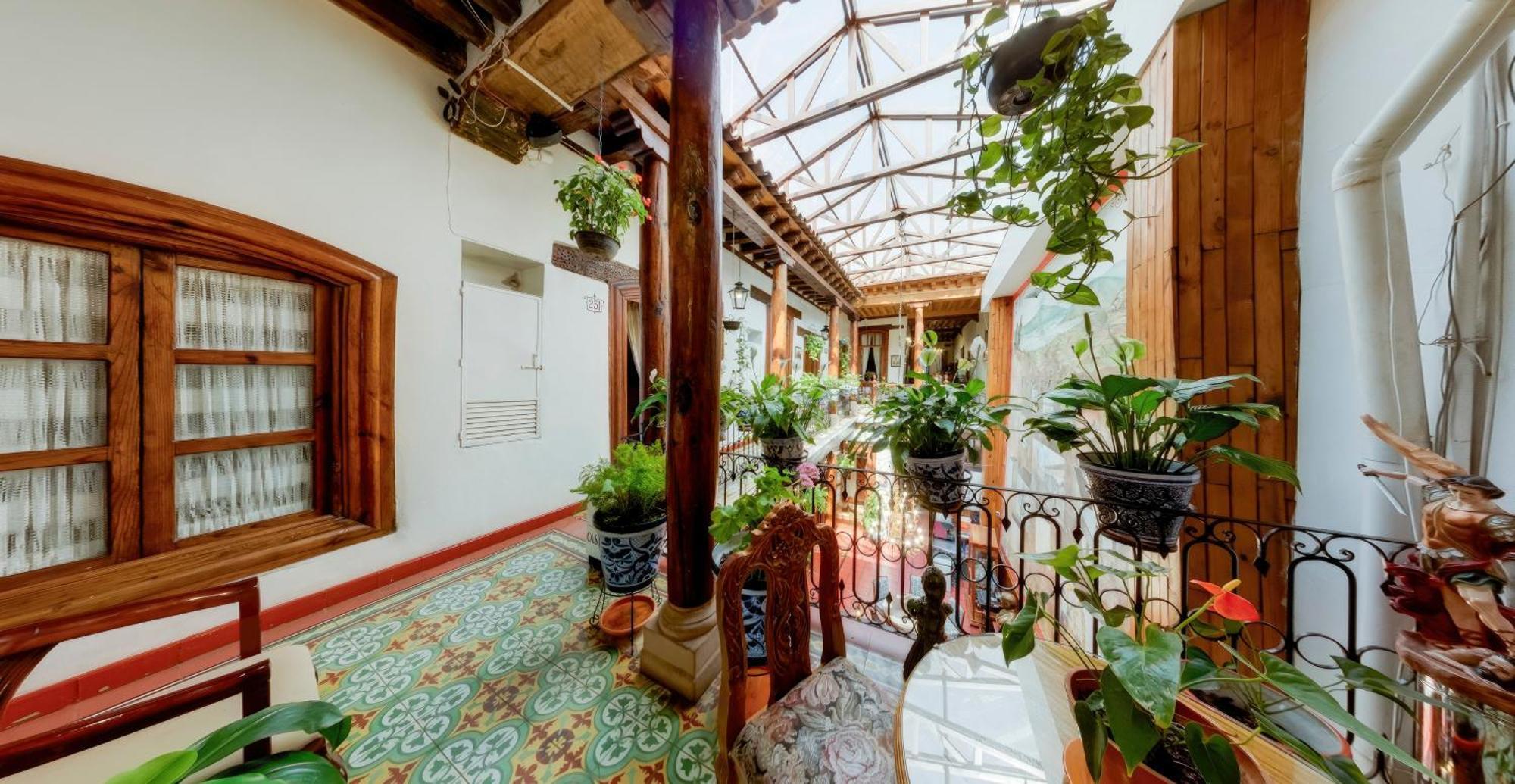 Hotel Casa Baez Patzcuaro Exterior photo